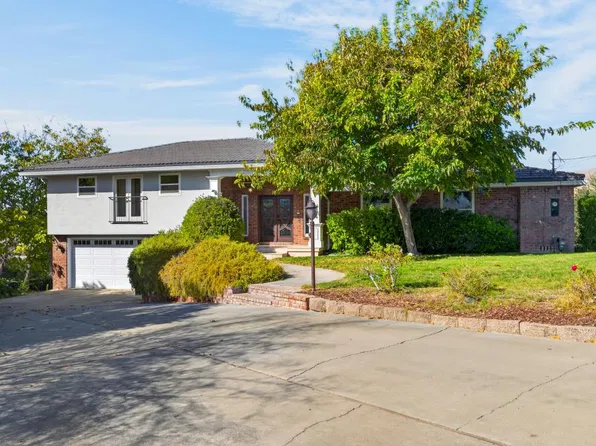 1939 Carzino Ct, Concord, CA 94521