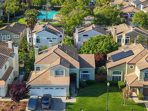 5th image of 2977 Miraloma Way