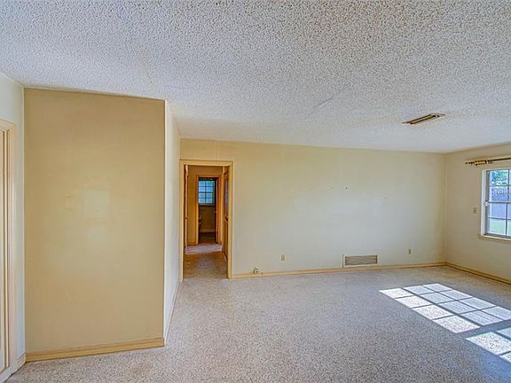 5th image of 101 Idyllwilde Dr
