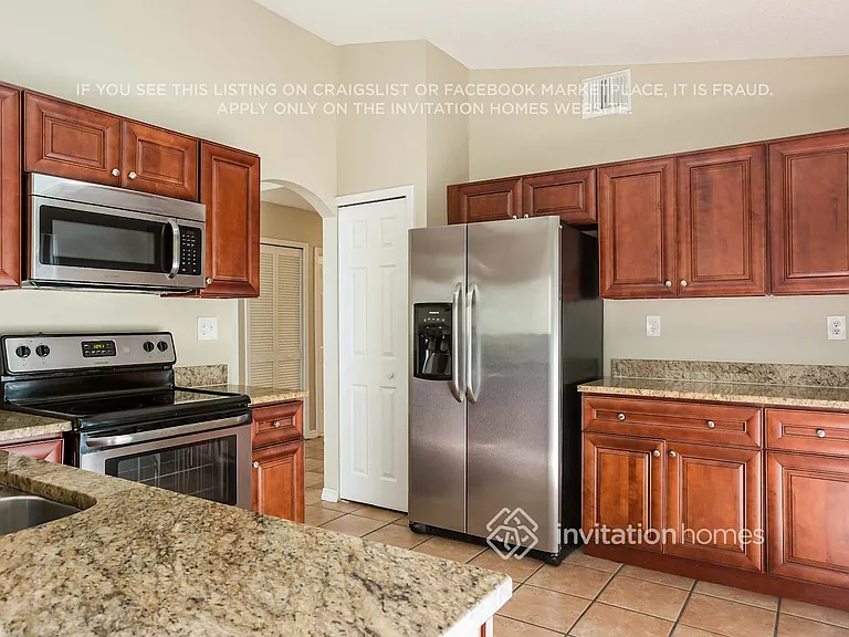 15927 SW 82nd St — Photo 8