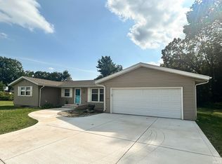 28970 Alpine Ln, Elkhart, IN 46514