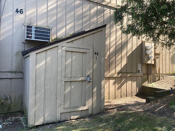 5th image of 46 Nassau Ct APT 1
