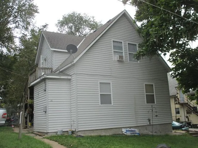 1115 Dorcas St — Photo 1