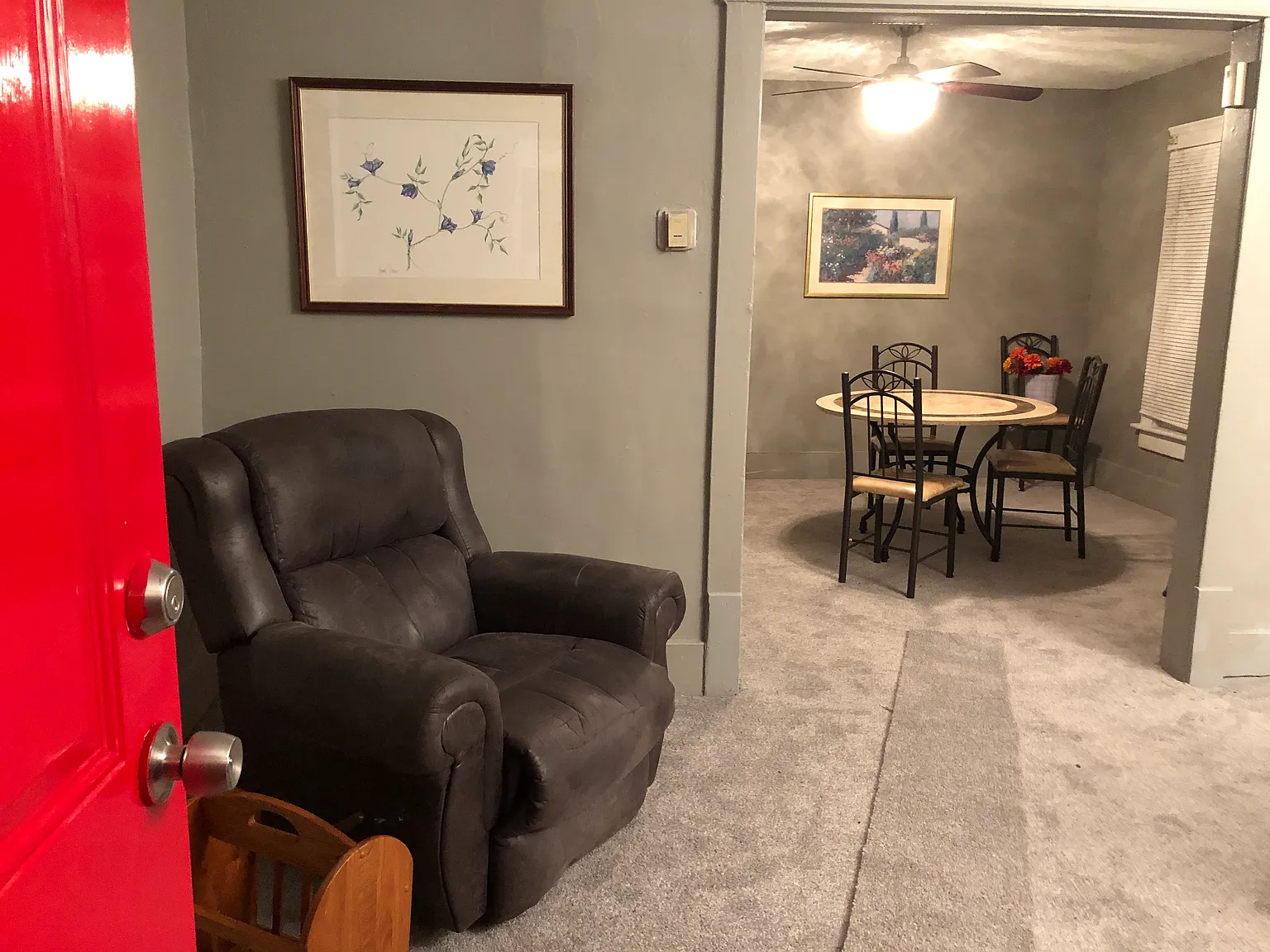 835 Clay Dr photo 1