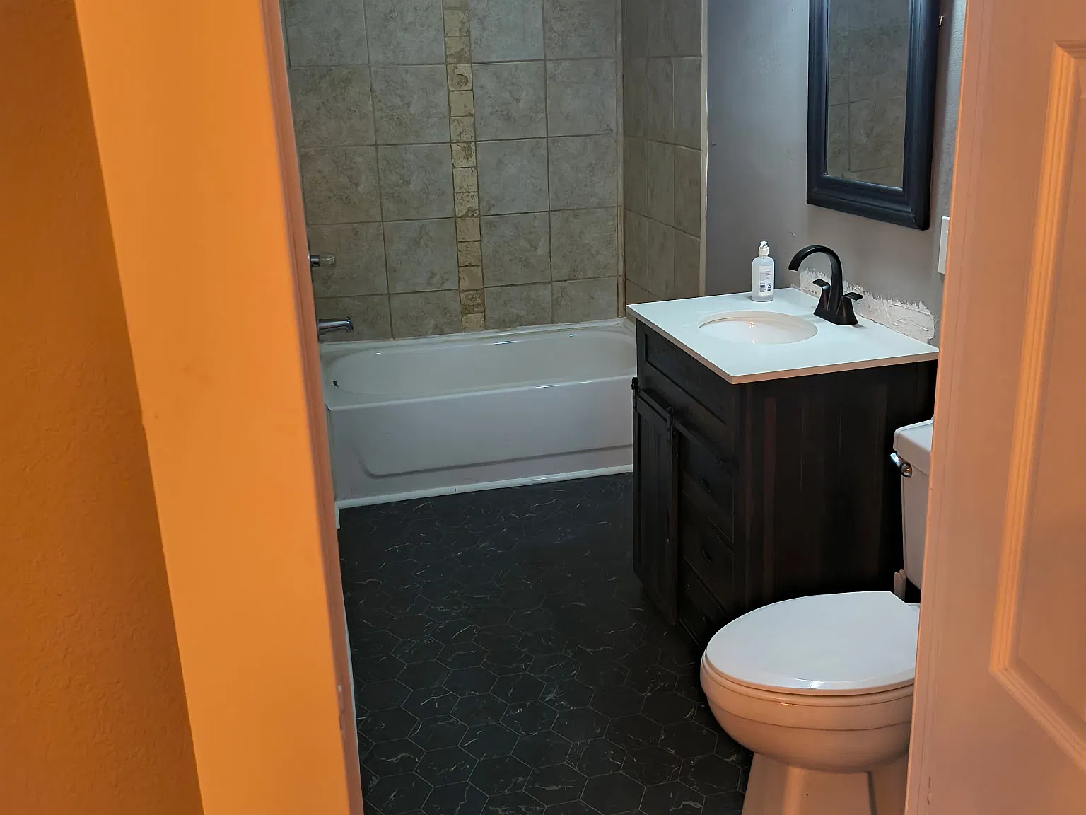 3 bed, 1253 sqft, $1,550 — Photo 4