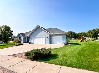 106 Royal Crest Dr, Rice Lake, WI 54868