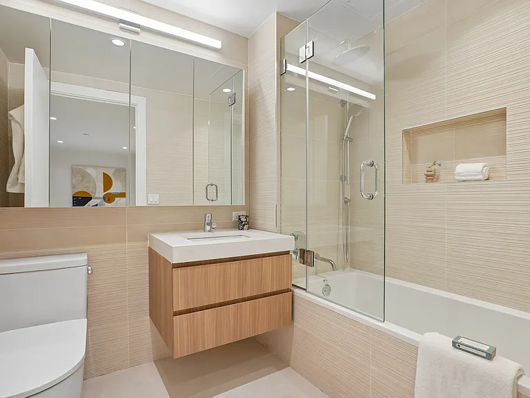 170 Freeman St #205 — Photo 9