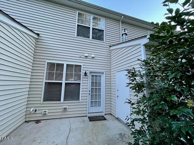 8835 Camden Park Dr — Photo 20