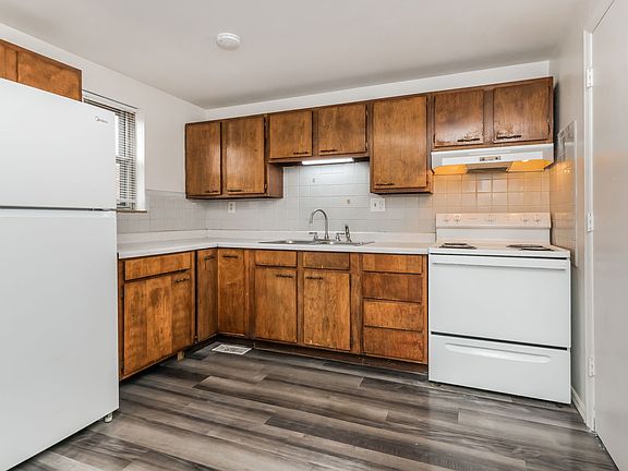 4th image of 6538-6552 Conway Dr