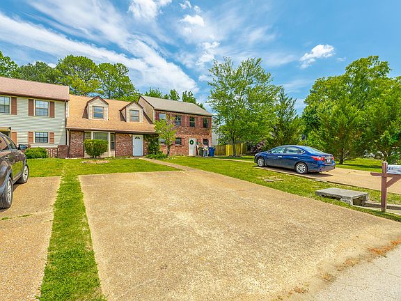 5th image of 1341 Village Green Dr