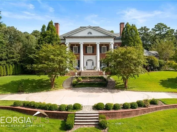 855 Davis Dr, Sandy Springs, GA 30327