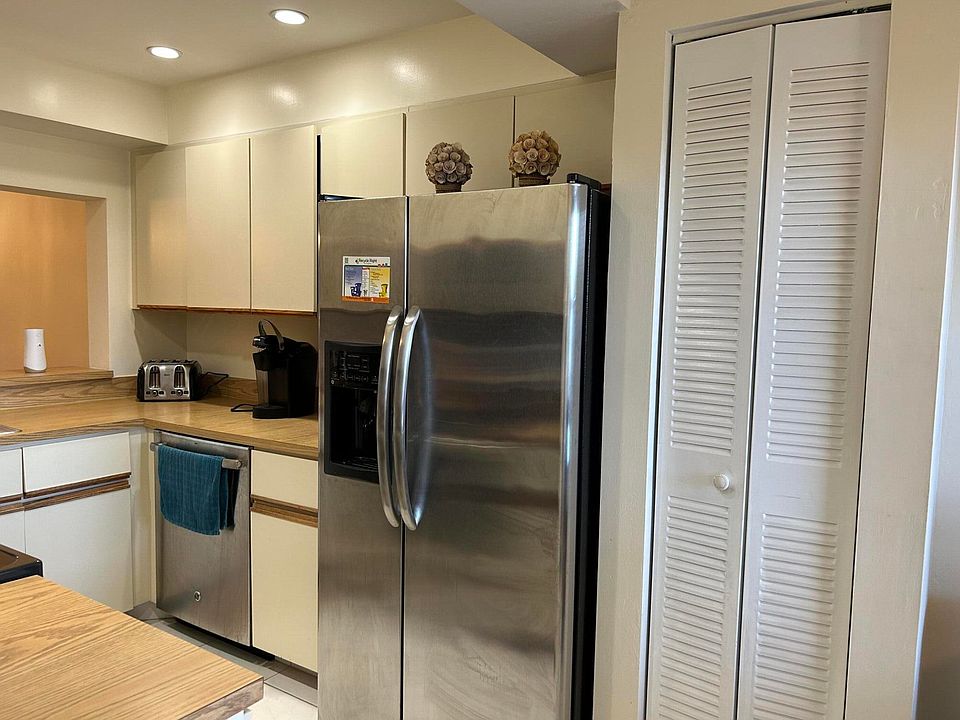 Gardens Of Willow Bend Condominiums 7867 Willow Spring Dr Lake Worth