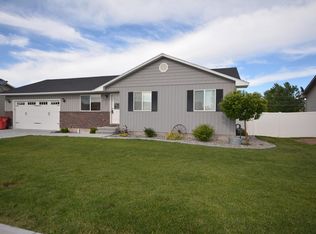 340 N Kimberly Dr, Idaho Falls, ID 83401