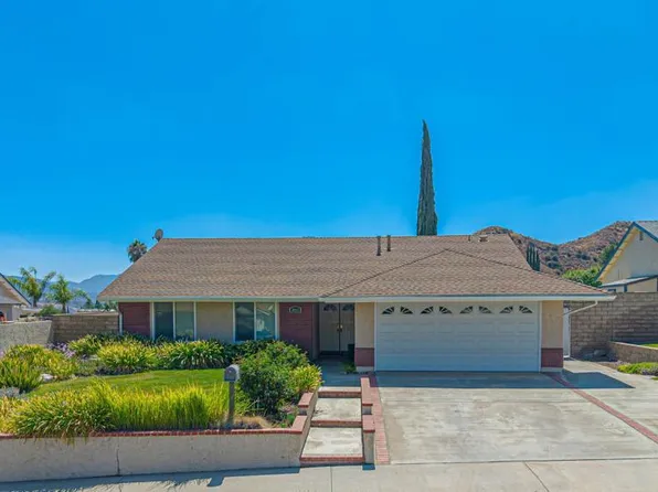 30315 Honeysuckle Hill Dr, Santa Clarita, CA 91387