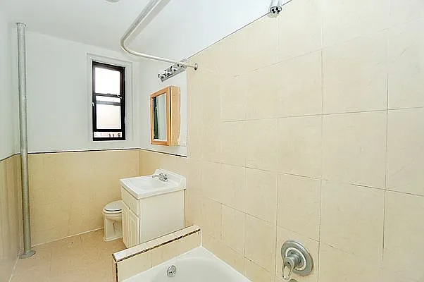 Rented by Bruma Realty LLC | media 12