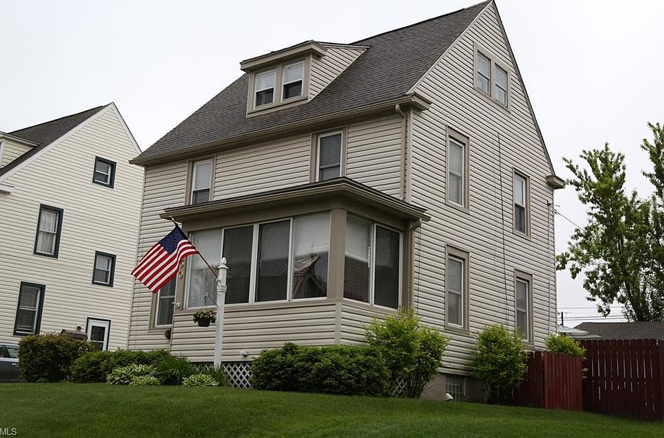 1st image of 450 Lindenwood Ave