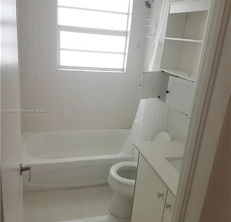 4th image of 8080 Tatum Waterway Dr APT 15