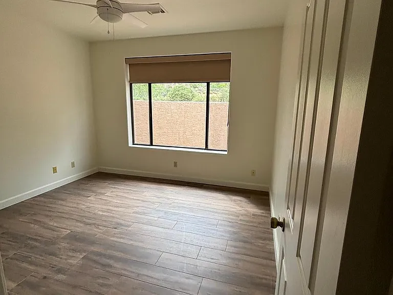 43003 N Old Mine Rd — Photo 19