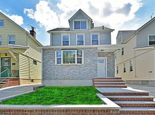 48-40 206th St, Bayside, NY 11364