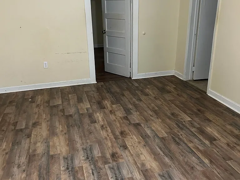 4008 Rogers St — Photo 6