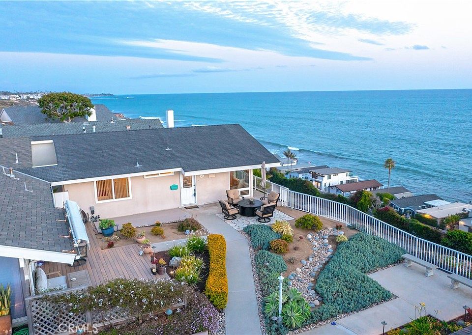 1st image of 215 Camino San Clemente