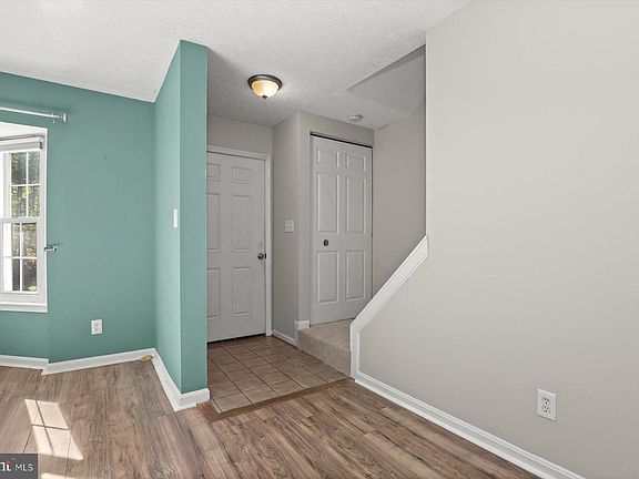 4th image of 1028 Ellicott Dr
