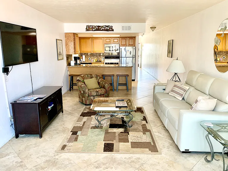 260 Southbay Dr #211 — Photo 6