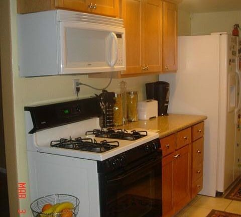 New Kitchen left Side