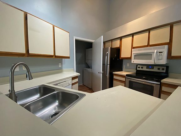 2nd image of 9999 Summerbreeze Dr #618-B
