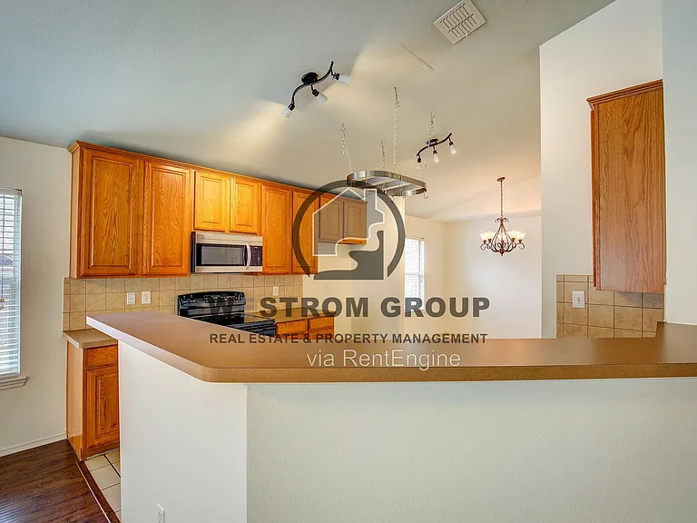 10200 Pear St — Photo 13