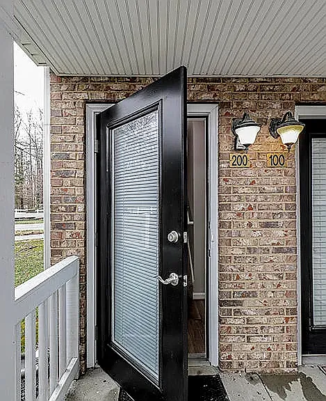 6520 Brook Bend Way #200 — Photo 2
