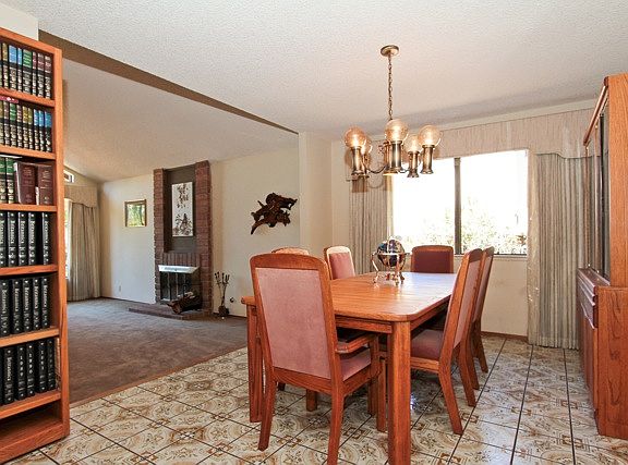 5th image of 1626 Canary Dr