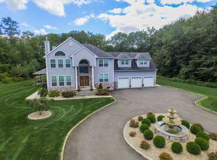 14 Indian Spring Rd, Danbury, CT 06811