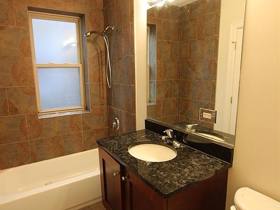 4th image of 3814 N Sheffield Ave APT 01E