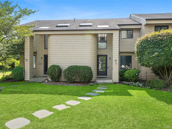 52 Fairway Pl 14, Montauk, NY 11954