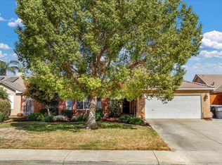 5526 W Dorothea Ave, Visalia, CA 93277