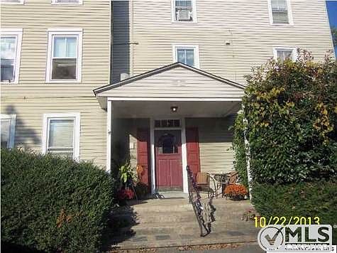 3rd image of 28 N Main St APT 8