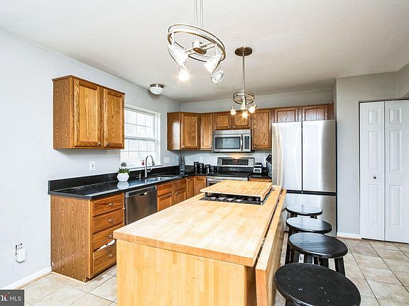 5th image of 3904 Lynnhaven Ln