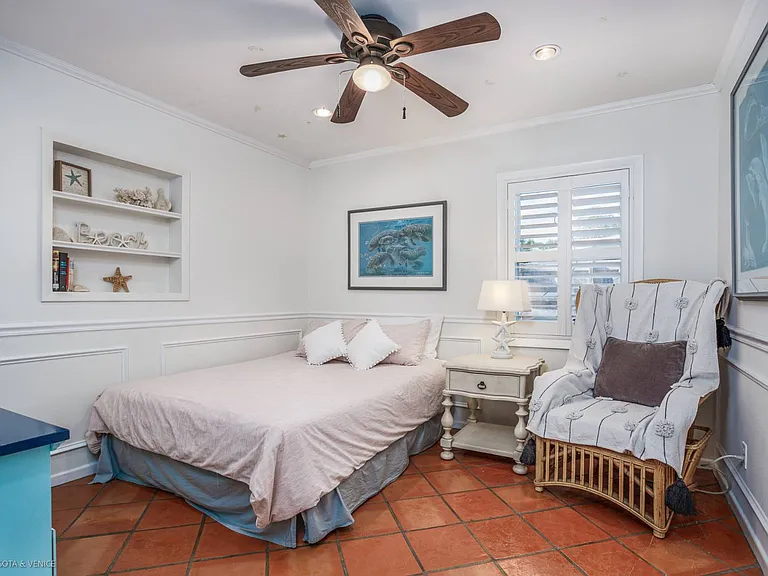 7510 Starfish Dr — Photo 18