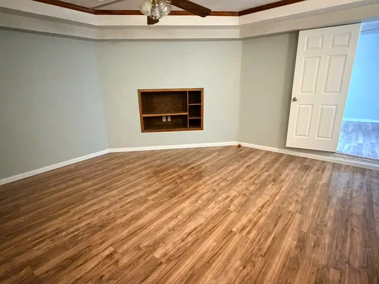 7917 S McKinley Ave — Photo 18