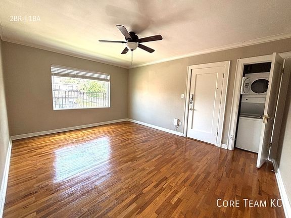 3rd image of 1107 W 45th St #1101-3