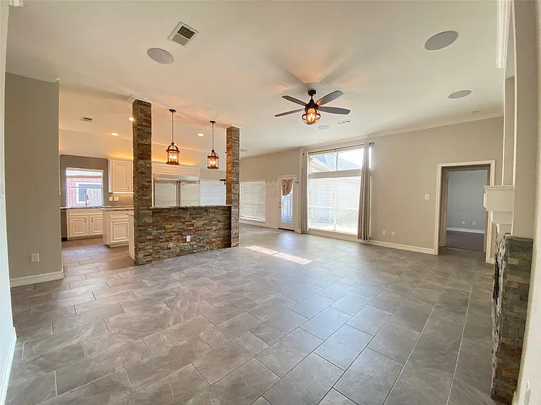 2222 Alberton Ln — Photo 6