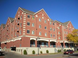 325 E College St #1634, Iowa City, IA 52240