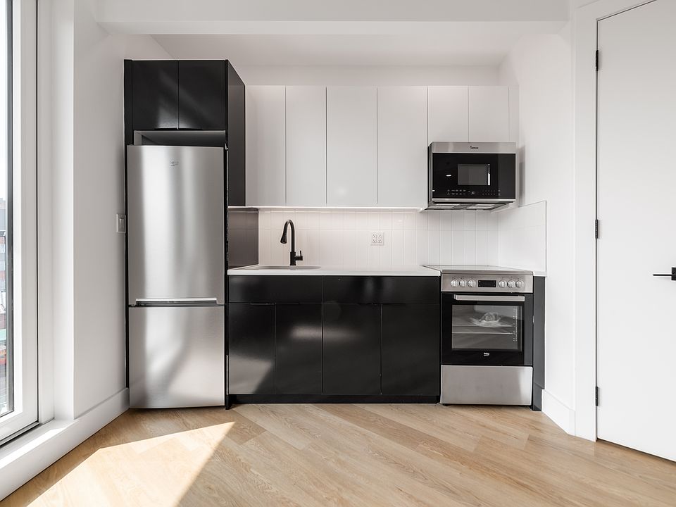 1st image of 1042 President St #3I