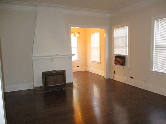 3rd image of 529 S El Molino Ave APT 7