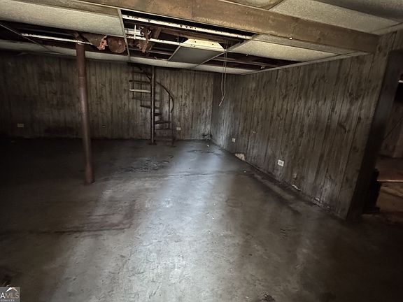 3rd image of 53 Cole Manor Dr