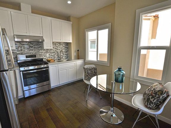 2nd image of 617B Spruce Ave