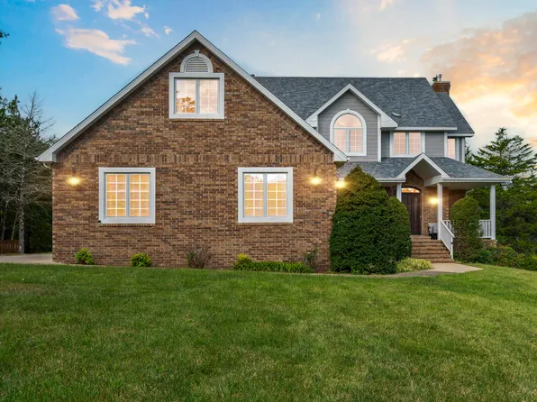 807 S Stanford Drive, Rogersville, MO 65742