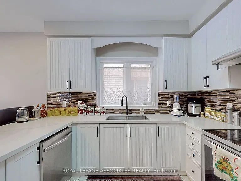 29 Jardine St — Photo 8