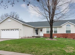 6818 Underwood Ave SW, Cedar Rapids, IA 52404